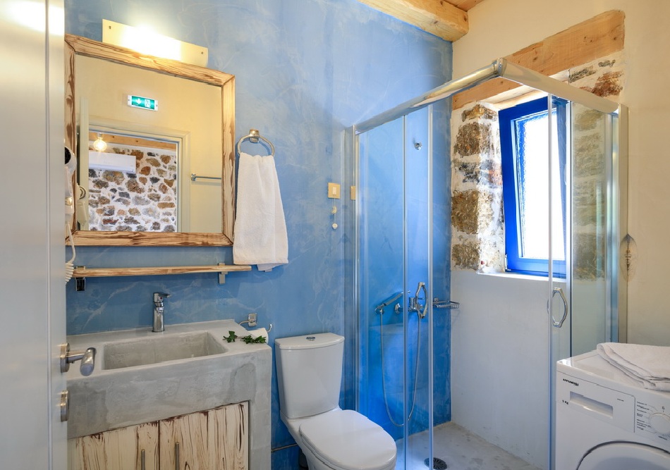 molos apartments loutro bathroom